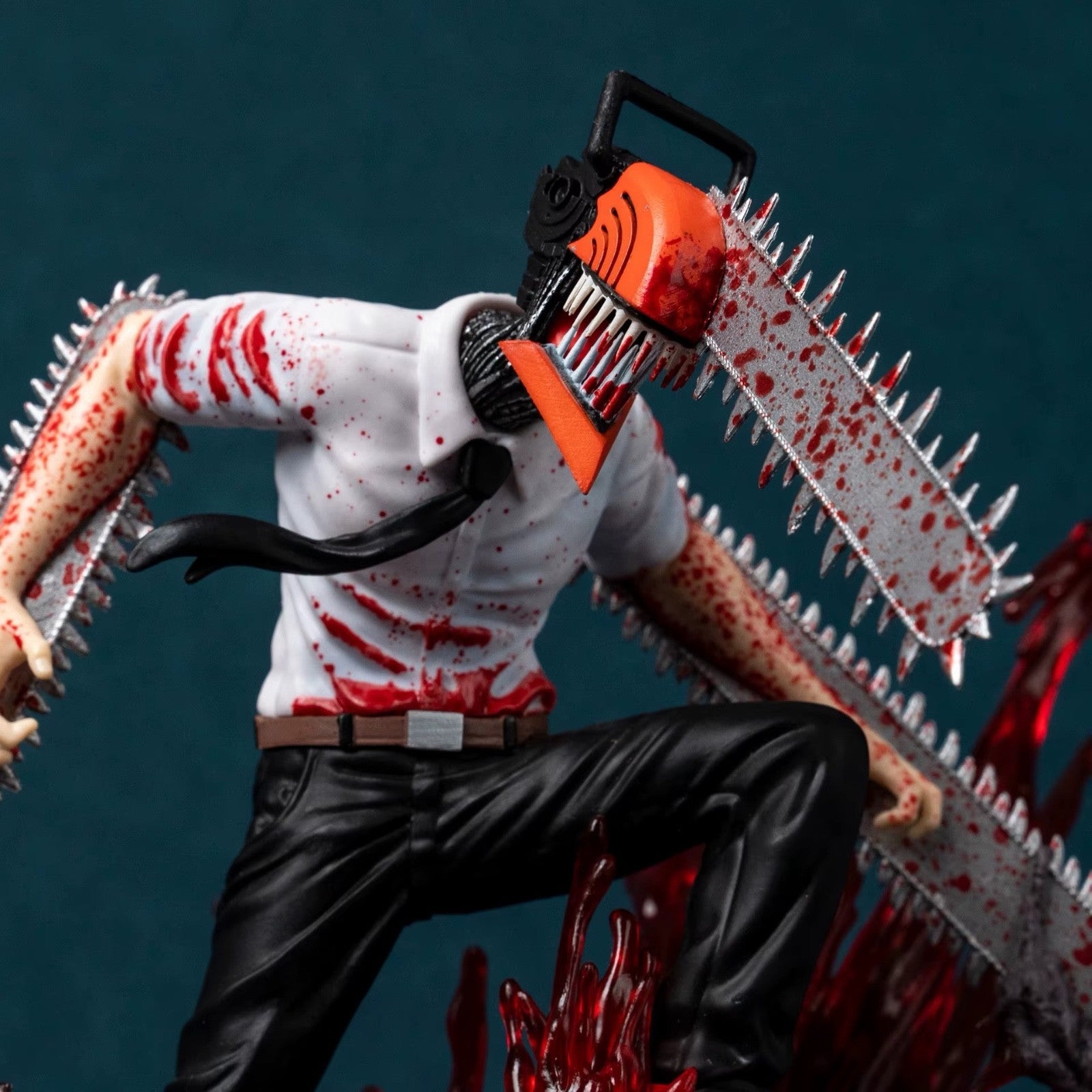 Large 29cm Chainsaw Man Denji Pochita Battle Scene Anime Figure Model Statue